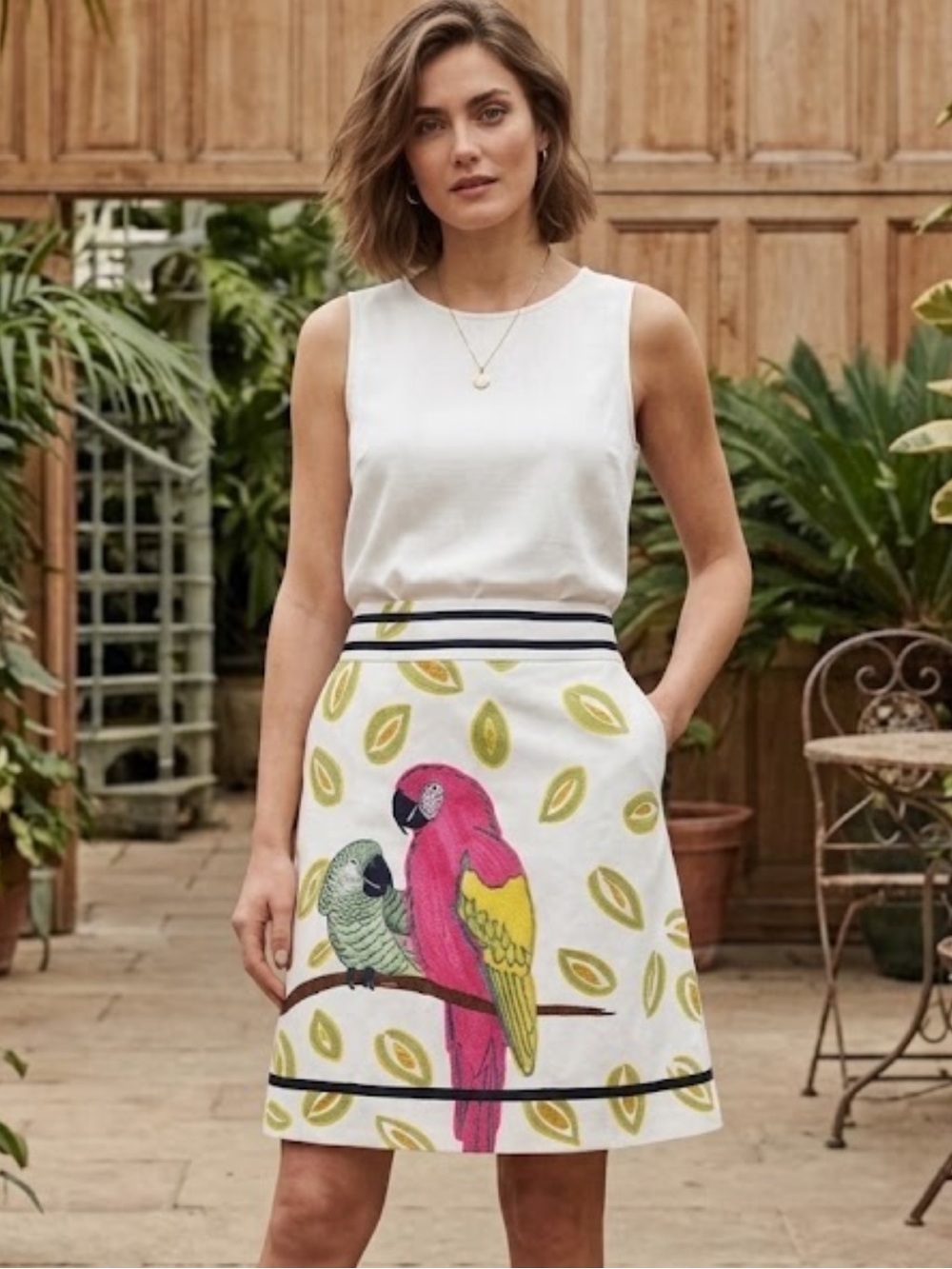 Anthropologie Edme & Esyllte Parrot Print A-Line Skirt 6 Art To Wear Cotton
C